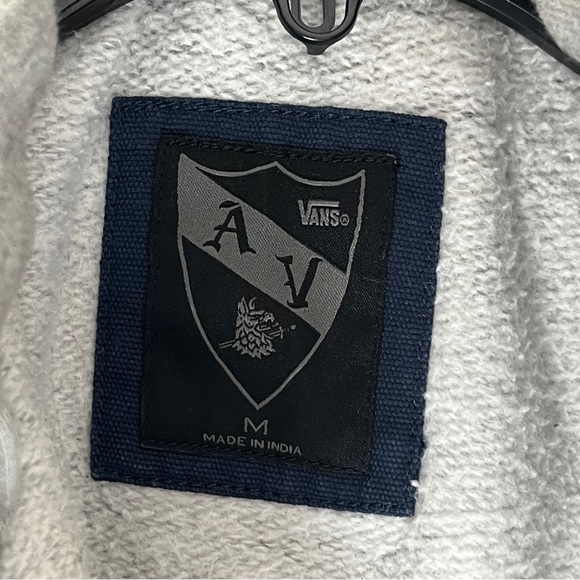 Vans hooded jacket size M - Picture 2 of 6